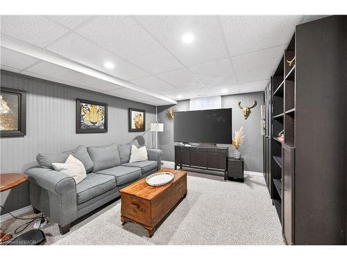 100 Ferndale Avenue, Hamilton, ON - Indoor