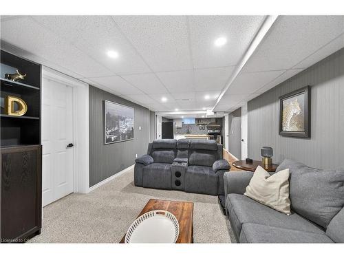 100 Ferndale Avenue, Hamilton, ON - Indoor