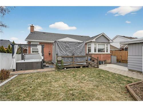 100 Ferndale Avenue, Hamilton, ON - Outdoor