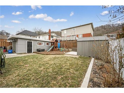 100 Ferndale Avenue, Hamilton, ON - Outdoor