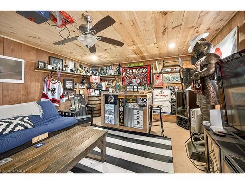 100 Ferndale Avenue, Hamilton, ON - Indoor