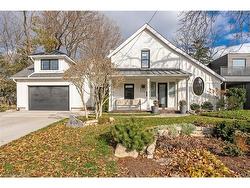 403 Smith Avenue  Burlington, ON L7R 2T9