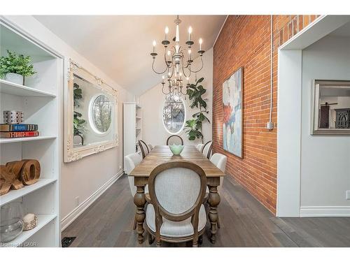 403 Smith Avenue, Burlington, ON - Indoor