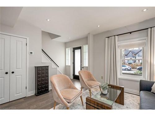 403 Smith Avenue, Burlington, ON - Indoor Photo Showing Other Room