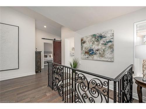 403 Smith Avenue, Burlington, ON - Indoor Photo Showing Other Room