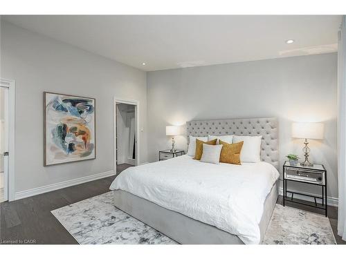 403 Smith Avenue, Burlington, ON - Indoor Photo Showing Bedroom