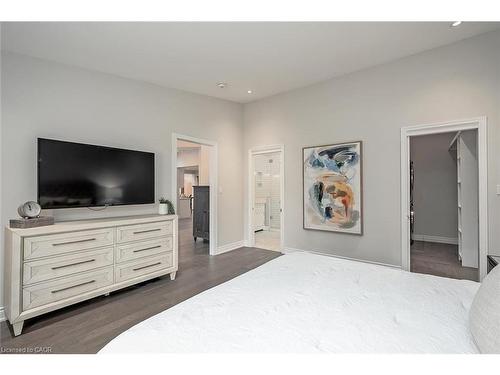 403 Smith Avenue, Burlington, ON - Indoor