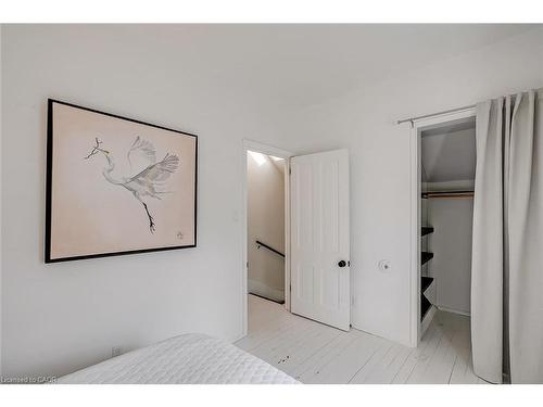 403 Smith Avenue, Burlington, ON - Indoor Photo Showing Bedroom