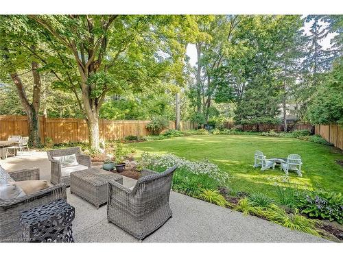 403 Smith Avenue, Burlington, ON - Outdoor With Backyard