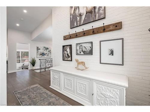 403 Smith Avenue, Burlington, ON - Indoor