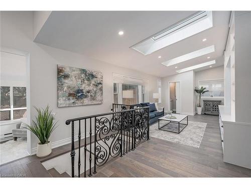 403 Smith Avenue, Burlington, ON - Indoor Photo Showing Other Room