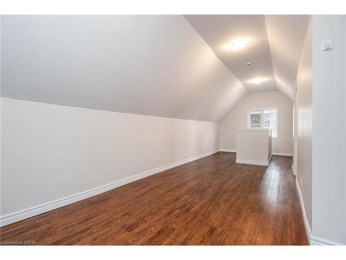 94 Scott Street, Kitchener, ON - Indoor Photo Showing Other Room