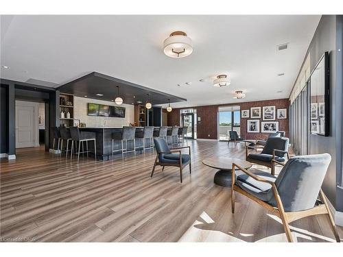 902-15 Glebe Street, Cambridge, ON - Indoor