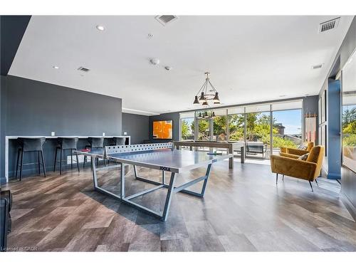 902-15 Glebe Street, Cambridge, ON - Indoor Photo Showing Other Room