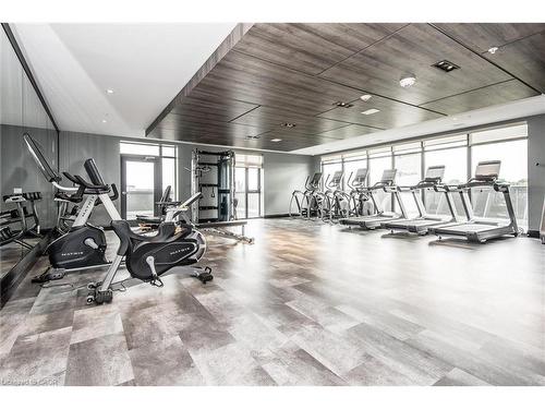 902-15 Glebe Street, Cambridge, ON - Indoor Photo Showing Gym Room