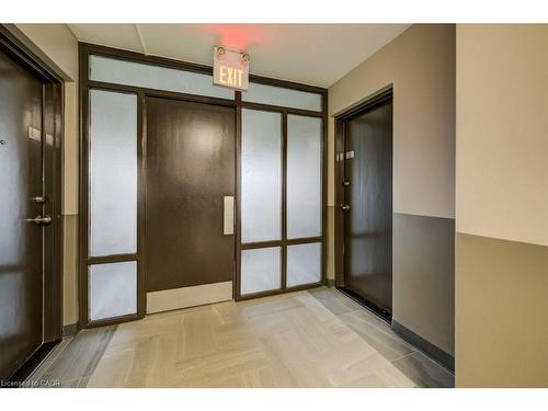 3-82 Elgin Street S, Cambridge, ON - Indoor Photo Showing Other Room