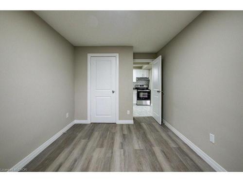 3-82 Elgin Street S, Cambridge, ON - Indoor Photo Showing Other Room