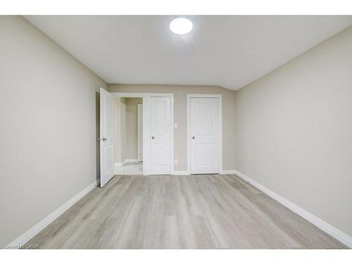 3-82 Elgin Street S, Cambridge, ON - Indoor Photo Showing Other Room