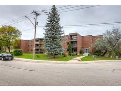 103-4 Avalon Place  Kitchener, ON N2M 4N6