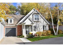 59-175 Fiddlers Green Road  Ancaster, ON L9G 4X7