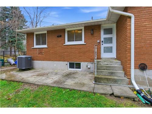 30 Kelly Street, Waterdown, ON - Outdoor With Exterior