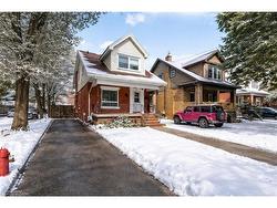 34 Cliff Avenue  Hamilton, ON L8E 6A7