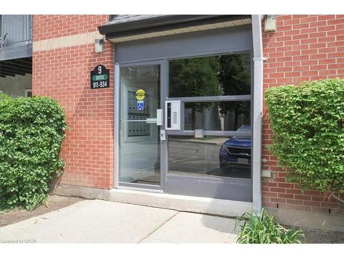 921-1450 Glen Abbey Gate, Oakville, ON - Outdoor With Exterior