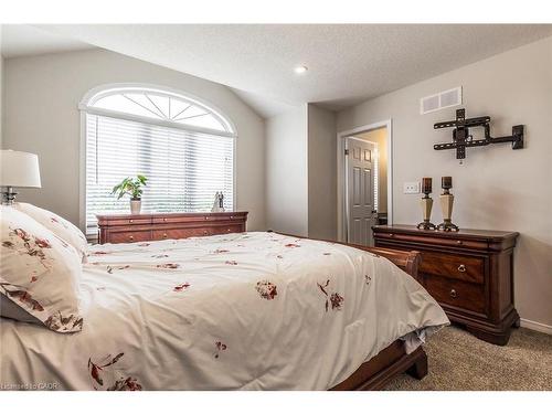 26 Meadowridge Street, Kitchener, ON - Indoor Photo Showing Bedroom