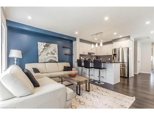 26 Meadowridge Street, Kitchener, ON - Indoor