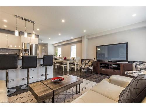 26 Meadowridge Street, Kitchener, ON - Indoor Photo Showing Living Room