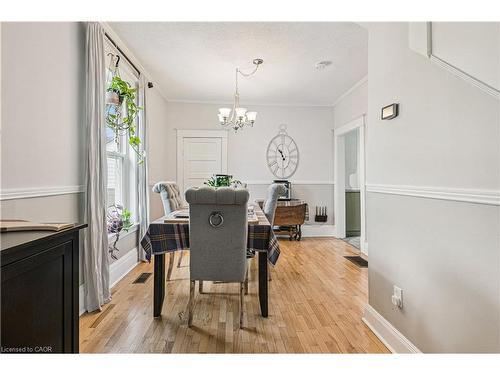 13 Spiers Crescent, Cambridge, ON - Indoor Photo Showing Dining Room