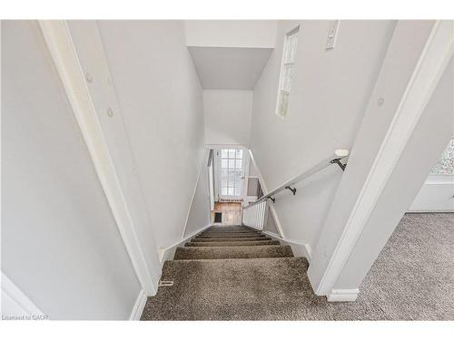 13 Spiers Crescent, Cambridge, ON - Indoor Photo Showing Other Room