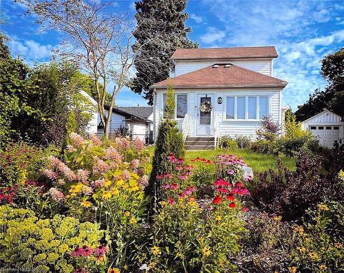 13 Spiers Crescent, Cambridge, ON - Outdoor