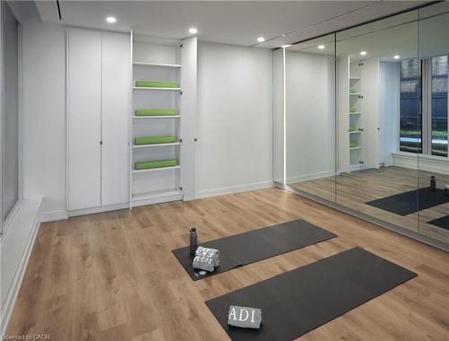 2405-370 Martha Street, Burlington, ON - Indoor