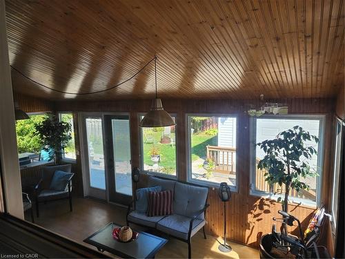 130 Balmoral Drive, Brantford, ON - Indoor