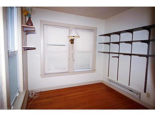 88 Cline Avenue N, Hamilton, ON - Indoor Photo Showing Other Room