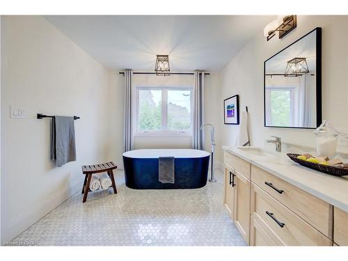 38 Euclid Avenue, Waterloo, ON - Indoor Photo Showing Other Room