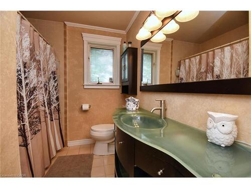 1284 Highway 54, Caledonia, ON - Indoor Photo Showing Bathroom