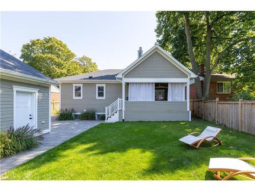 2195 Courtland Drive, Burlington, ON - Outdoor