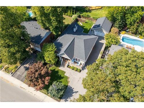 2195 Courtland Drive, Burlington, ON - Outdoor