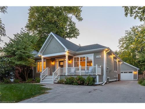 2195 Courtland Drive, Burlington, ON - Outdoor With Deck Patio Veranda