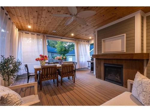 2195 Courtland Drive, Burlington, ON - Indoor With Fireplace