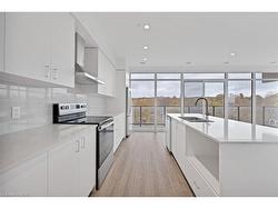 901-50 Grand Avenue S Cambridge, ON N1S 0C2