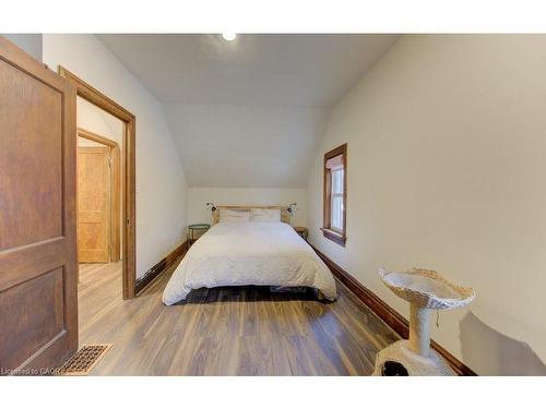 257 Guelph Street, Kitchener, ON - Indoor Photo Showing Bedroom