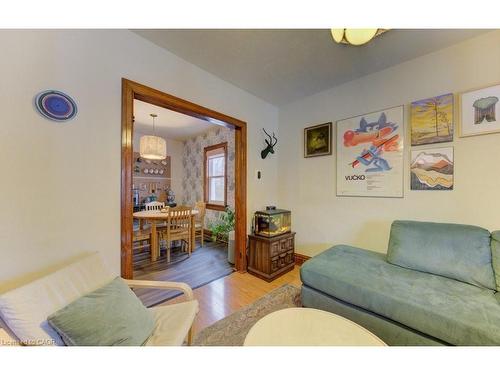 257 Guelph Street, Kitchener, ON - Indoor Photo Showing Living Room