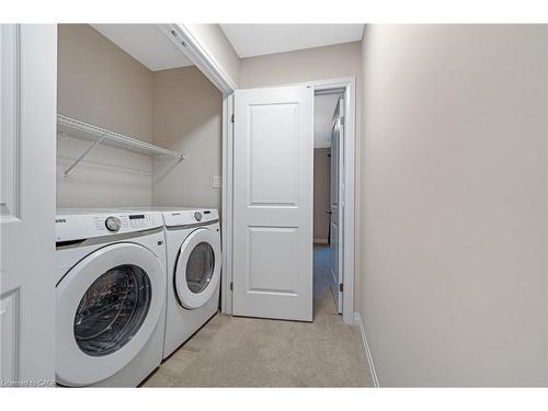 24-143 Elgin Street N, Cambridge, ON - Indoor Photo Showing Laundry Room