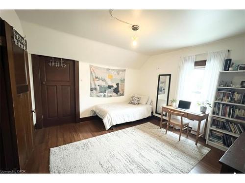 179 Regina Street N, Waterloo, ON - Indoor Photo Showing Bedroom