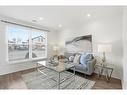 190 Mead Avenue, Hamilton, ON  - Indoor Photo Showing Living Room 