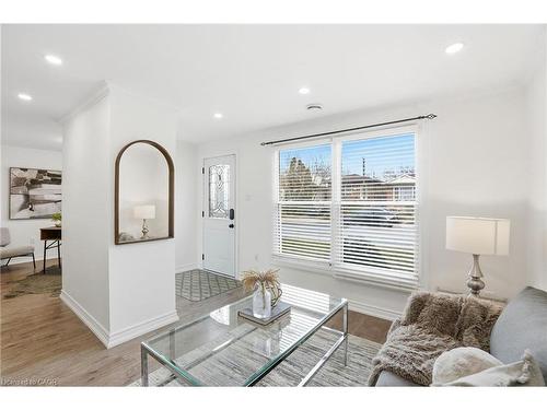 190 Mead Avenue, Hamilton, ON - Indoor