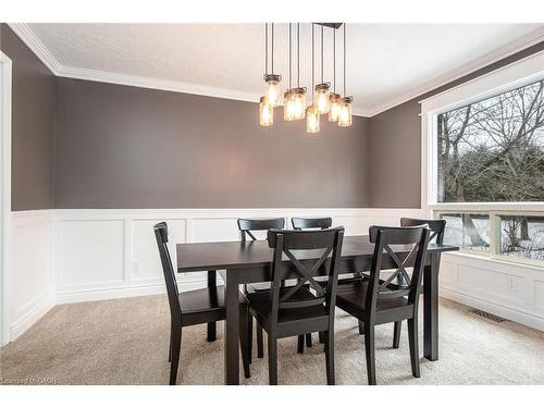 354 Forestlawn Road, Waterloo, ON - Indoor Photo Showing Dining Room